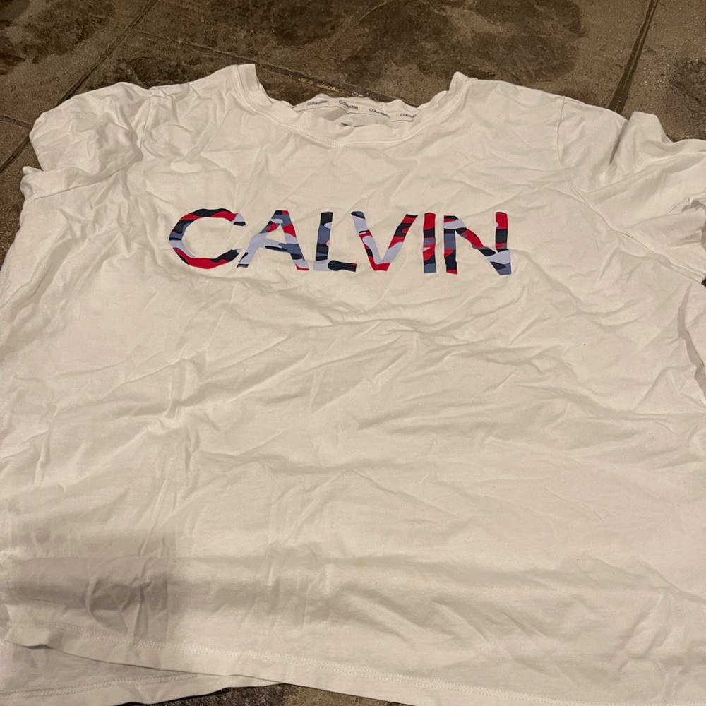 Calvin Klein tshirt